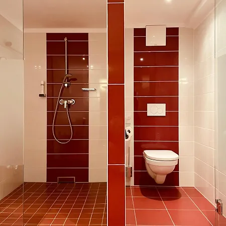 Seehotel Ressmann فندق دروبولاخ ام فاكر