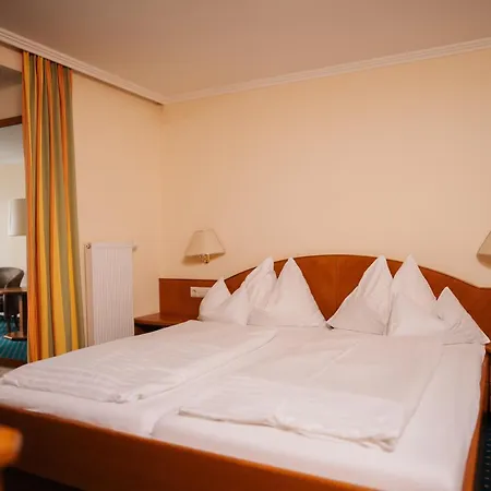 Отель Seehotel Ressmann Дроболлах-ам-Фаакер-Зее