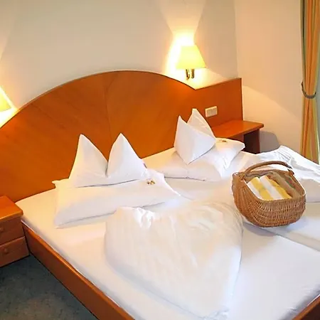 Seehotel Ressmann 4* 드로볼라흐암파케르시