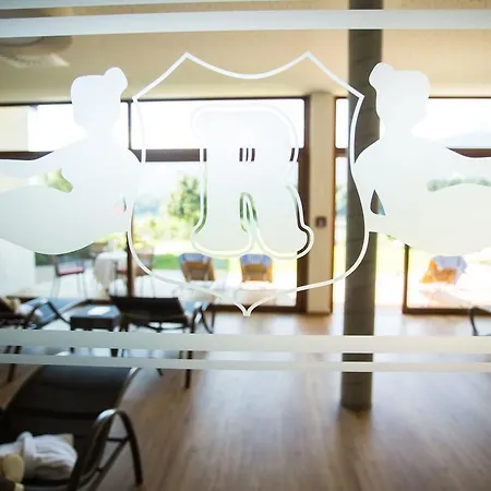 Отель Seehotel Ressmann Дроболлах-ам-Фаакер-Зее