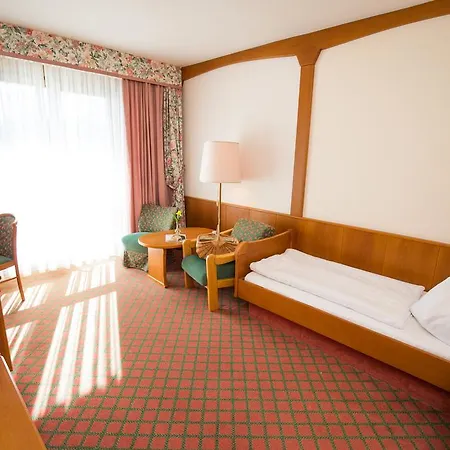 Seehotel Ressmann Hotel Drobollach am Faakersee